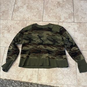 Vintage Brigade Quartermasters camo acrylic sweater size 46